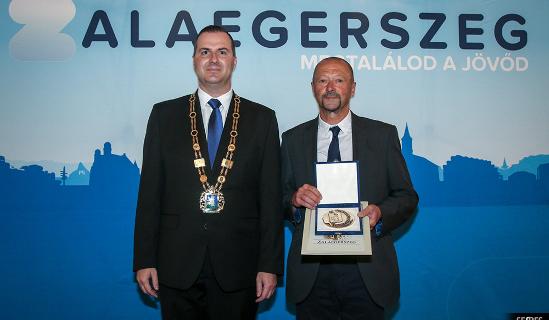 Boronyák Róbert átvehette a Zalaegerszegért díjat