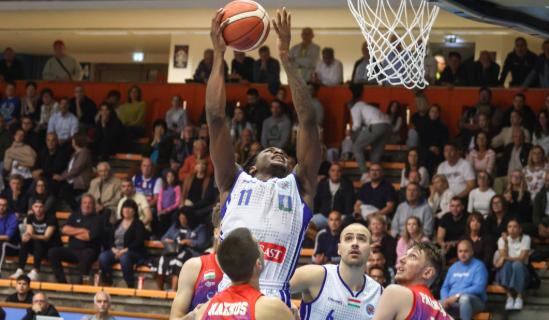 A Vasas Akad�mi�t is siker�lt legy�zn�nk