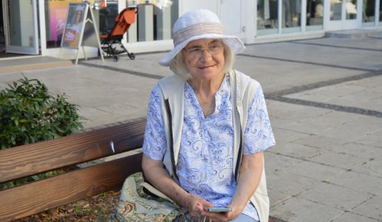 �t �vtized a ZTE mellett – Erzsi n�ni t�rt�nete