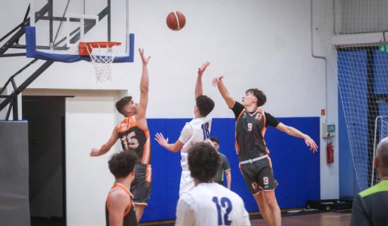 K�zd�sb�l jeles, eredm�nyben vegyes m�rleg