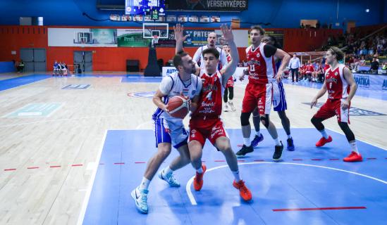 Fontos gy�zelemmel kezdt�k a bajnoks�got