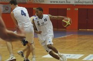 Perine-pard s helytlls a kupamrkzsen