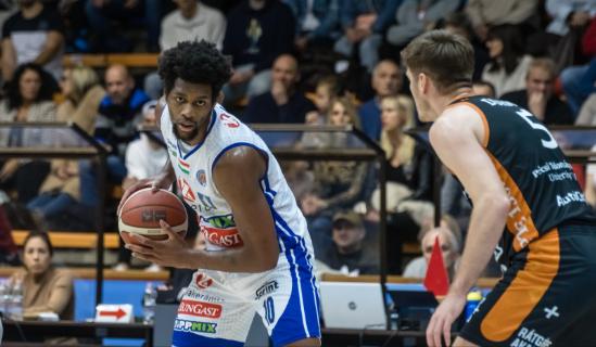 Megizzadtunk a gy�zelem�rt, de m�sodszor is legy�zt�k az alapszakaszban a P�cset